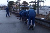 土を耕す際は前進!